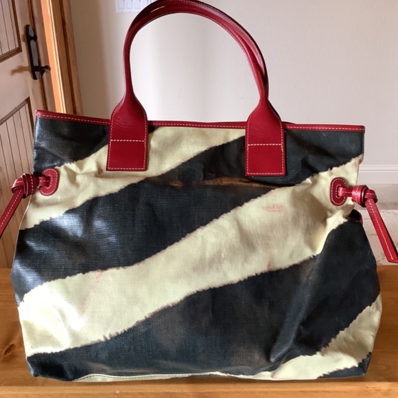 Dooney and Bourke June Bag - Picture 2 of 6